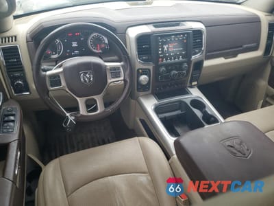 Zdjęcie 8 z 15 samochodu: 2018 RAM 1500 LARAMIE VIN:1C6RR7VM7JS255694 - miniatura