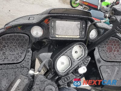 Zdjęcie 7 z 9 samochodu: 2017 HARLEY-DAVIDSON FLTRXS ROAD GLIDE SPECIAL VIN:1HD1KTC13HB649455 - miniatura