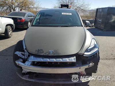 Piąte zdjęcie samochodu w środku: 2023 TESLA MODEL Y VIN:7SAYGAEE4PF670755 - miniatura