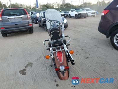 Czwarte zdjęcie samochodu z boku: 2018 HONDA VT750 C VIN:JH2RC5006JK400217 - miniatura