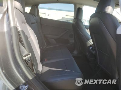 Zdjęcie 10 z 12 samochodu: 2023 TESLA MODEL Y VIN:7SAYGDED1PF934944 - miniatura