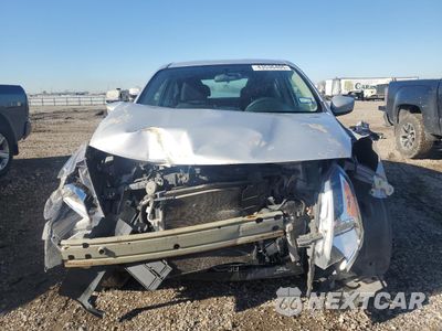 Piąte zdjęcie samochodu w środku: 2017 NISSAN VERSA S VIN:3N1CN7AP9HL902425 - miniatura