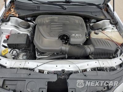 Zdjęcie 12 z 16 samochodu: 2021 CHRYSLER 300 S VIN:2C3CCABG3MH537035 - miniatura