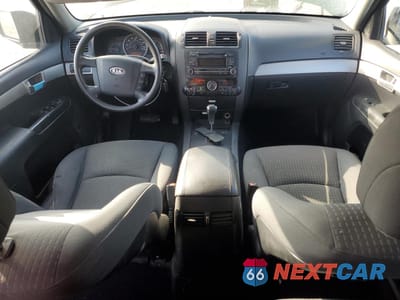 Zdjęcie 8 z 15 samochodu: 2009 KIA BORREGO LX VIN:KNDJJ741995019594 - miniatura