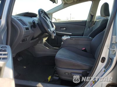 Zdjęcie 7 z 12 samochodu: 2012 TOYOTA PRIUS V VIN:JTDZN3EU0C3111687 - miniatura