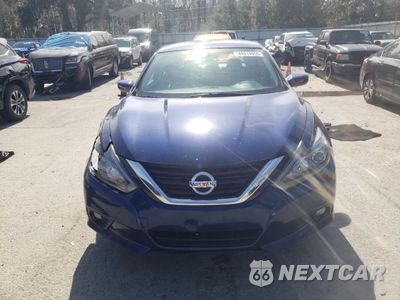 Piąte zdjęcie samochodu w środku: 2017 NISSAN ALTIMA 2.5 VIN:1N4AL3AP3HN348842 - miniatura