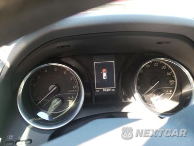 Zdjęcie 9 z 12 samochodu: 2019 TOYOTA CAMRY L VIN:4T1B11HK0KU810494 - miniatura