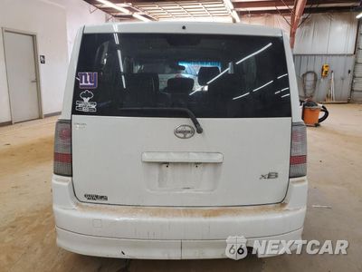 Zdjęcie 6 z 15 samochodu: 2005 TOYOTA SCION XB VIN:JTLKT324050181260 - miniatura