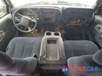 Zdjęcie 8 z 14 samochodu: 2000 CHEVROLET GMT-400 K2500 VIN:1GCGK23R7YF504830 - miniatura