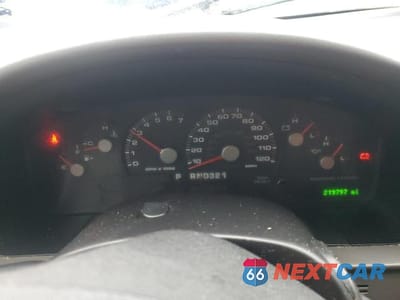 Zdjęcie 9 z 14 samochodu: 2005 FORD EXPLORER XLS VIN:1FMZU62K65UA57926 - miniatura