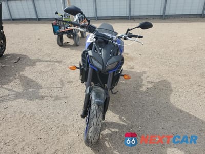 Drugie zdjęcie samochodu z przodu: 2019 YAMAHA MT09 VIN:JYARN53E1KA005231 - miniatura