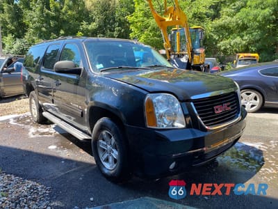2013 GMC YUKON XL K1500 SLT 1GKS2KE79DR128926 - główne zdjęcie licytacji z USA - miniatura