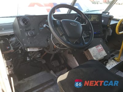 Zdjęcie 8 z 13 samochodu: 2021 FORD F59 VIN:1F65F5KNXM0A09680 - miniatura