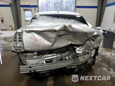 Zdjęcie 6 z 13 samochodu: 2012 CHRYSLER 300 VIN:2C3CCAAG7CH117018 - miniatura