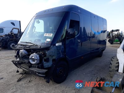 2023 RIVIAN EDV 700 7FCEHEB76PN008813 - główne zdjęcie licytacji z USA - miniatura