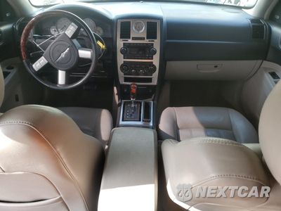 Zdjęcie 8 z 12 samochodu: 2006 CHRYSLER 300C VIN:2C3KA63HX6H534710 - miniatura