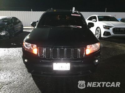 Piąte zdjęcie samochodu w środku: 2016 JEEP COMPASS SPORT VIN:1C4NJDBB1GD520591 - miniatura