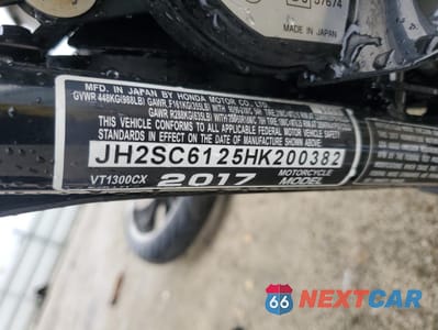 Zdjęcie 9 z 10 samochodu: 2017 HONDA VT1300 CX VIN:JH2SC6125HK200382 - miniatura