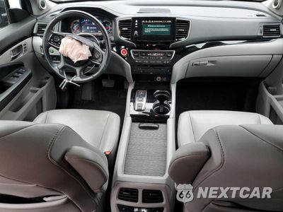 Zdjęcie 8 z 14 samochodu: 2019 HONDA PILOT TOURING VIN:5FNYF5H61KB007759 - miniatura