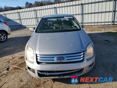 Piąte zdjęcie samochodu w środku: 2008 FORD FUSION SE VIN:3FAHP07Z88R201858 - miniatura