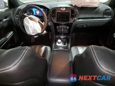 Zdjęcie 8 z 12 samochodu: 2023 CHRYSLER 300 S VIN:2C3CCAGGXPH588402 - miniatura