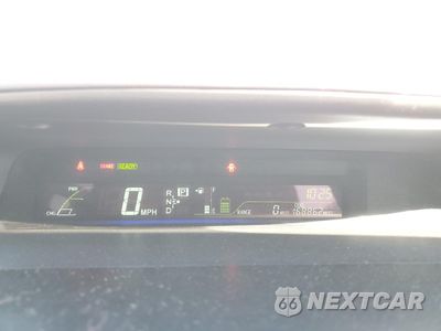Zdjęcie 9 z 12 samochodu: 2012 TOYOTA PRIUS V VIN:JTDZN3EU0C3111687 - miniatura