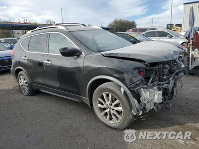 Czwarte zdjęcie samochodu z boku: 2018 NISSAN ROGUE S VIN:JN8AT2MTXJW450611 - miniatura