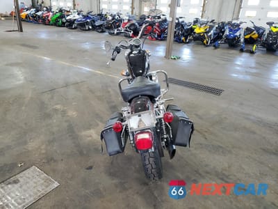 Czwarte zdjęcie samochodu z boku: 2001 HARLEY-DAVIDSON XL1200 C VIN:1HD1CGP1X1K130763 - miniatura