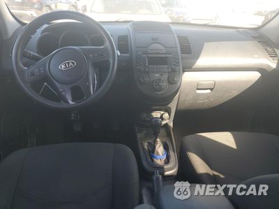 Zdjęcie 8 z 13 samochodu: 2010 KIA SOUL + VIN:KNDJT2A21A7080604 - miniatura