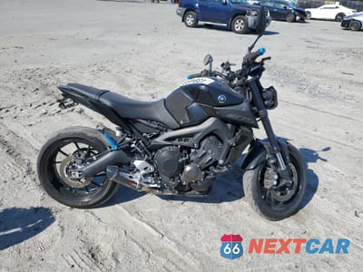 2018 YAMAHA MT09 JYARN53E4JA003584 - główne zdjęcie licytacji z USA - miniatura