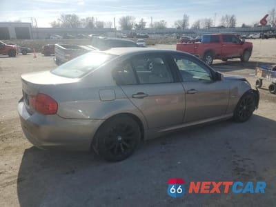 Trzecie zdjęcie samochodu z tyłu: 2011 BMW 328 XI VIN:WBAPK7C54BF196207 - miniatura