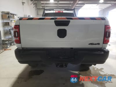 Zdjęcie 6 z 13 samochodu: 2023 RAM 3500 TRADESMAN VIN:3C63R3GJ0PG542246 - miniatura