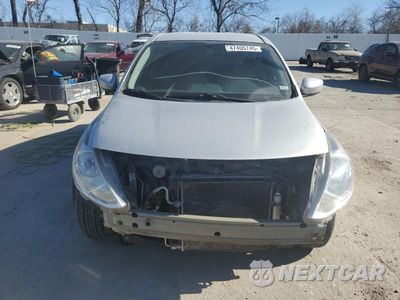 Piąte zdjęcie samochodu w środku: 2016 NISSAN VERSA S VIN:3N1CN7AP2GL868570 - miniatura