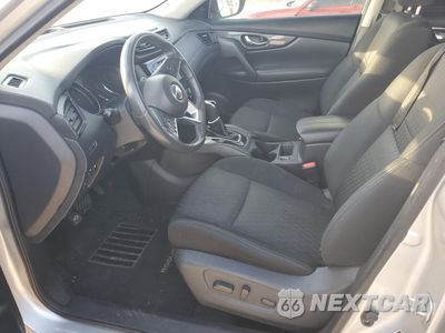 Trzecie zdjęcie samochodu z tyłu: 2018 NISSAN ROGUE S VIN:KMMAT2MT6JPS06629 - miniatura