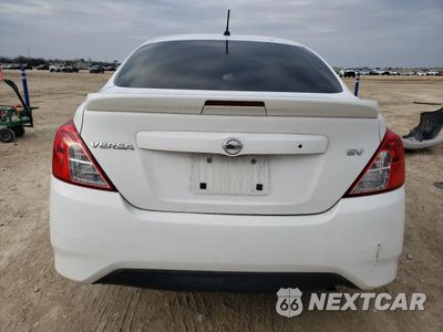 Zdjęcie 6 z 13 samochodu: 2017 NISSAN VERSA S VIN:3N1CN7AP8HK468715 - miniatura
