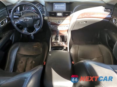 Zdjęcie 8 z 14 samochodu: 2015 INFINITI Q70 3.7 VIN:JN1BY1AP6FM541237 - miniatura