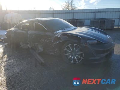 Czwarte zdjęcie samochodu z boku: 2021 PORSCHE TAYCAN VIN:WP0AA2Y17MSA17160 - miniatura