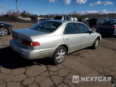 Trzecie zdjęcie samochodu z tyłu: 2001 TOYOTA CAMRY CE VIN:4T1BG22K01U061854 - miniatura