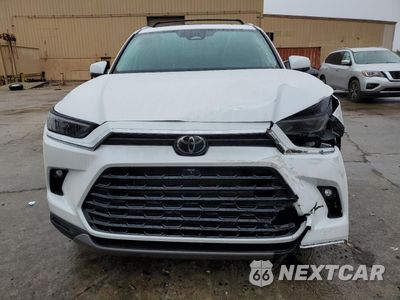 Piąte zdjęcie samochodu w środku: 2024 TOYOTA GRAND HIGHLANDER XLE VIN:5TDAAAA56RS010527 - miniatura