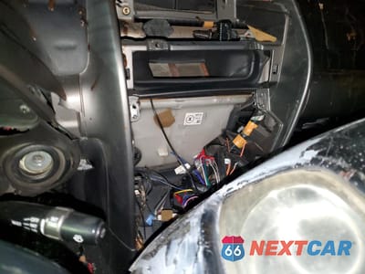 Zdjęcie 8 z 11 samochodu: 2001 LEXUS IS 300 VIN:JTHBD182210030688 - miniatura