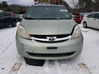 Piąte zdjęcie samochodu w środku: 2010 TOYOTA SIENNA XLE VIN:5TDDK4CC6AS032698 - miniatura