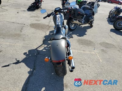 Zdjęcie 6 z 9 samochodu: 2016 HONDA VT1300 CX VIN:JH2SC6141GK100067 - miniatura