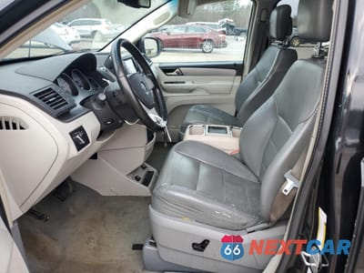 Zdjęcie 7 z 17 samochodu: 2010 VOLKSWAGEN ROUTAN SEL VIN:2V4RW5DX0AR424351 - miniatura