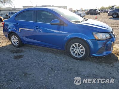Czwarte zdjęcie samochodu z boku: 2018 CHEVROLET SONIC VIN:1G1JD5SH5J4119660 - miniatura