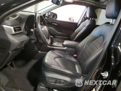 Zdjęcie 7 z 15 samochodu: 2023 TOYOTA HIGHLANDER L VIN:5TDKDRBH0PS028327 - miniatura