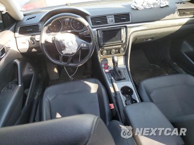 Zdjęcie 8 z 12 samochodu: 2016 VOLKSWAGEN PASSAT SE VIN:1VWBT7A33GC011520 - miniatura