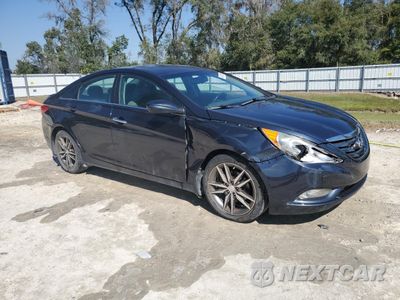 Czwarte zdjęcie samochodu z boku: 2013 HYUNDAI SONATA SE VIN:5NPEC4ACXDH606931 - miniatura