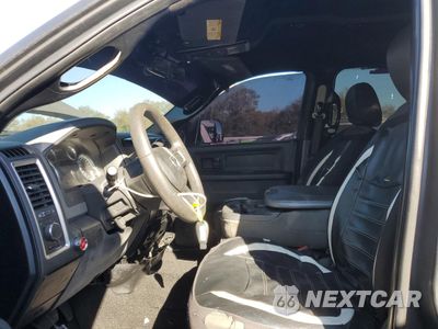 Zdjęcie 7 z 12 samochodu: 2014 RAM 3500 SLT VIN:3C63R3HJ0EG239902 - miniatura