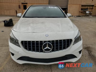 Piąte zdjęcie samochodu w środku: 2016 MERCEDES-BENZ CLA 250 4MATIC VIN:WDDSJ4GB5GN371758 - miniatura