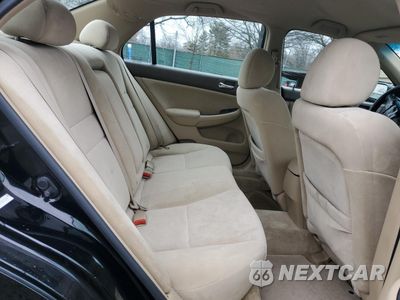 Zdjęcie 10 z 12 samochodu: 2005 HONDA ACCORD LX VIN:1HGCM56475A013498 - miniatura
